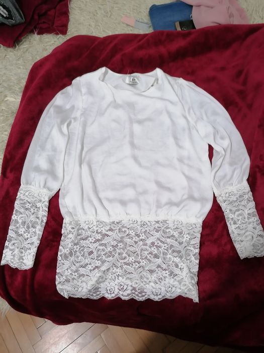 Bluza eleganta alba cu dantela