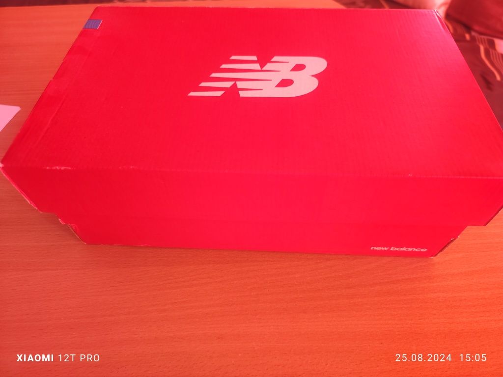 Предлагам маратонки  New balance  и Adidas