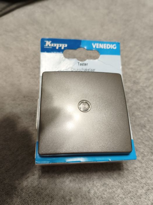 Buton iluminat Kopp Venice, culoare platinum, 1 bucată – model 6013970