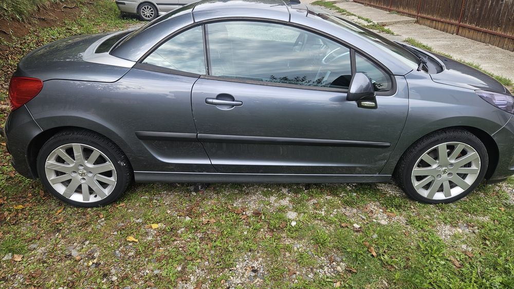 Peugeot 207 cc (decapotabil)