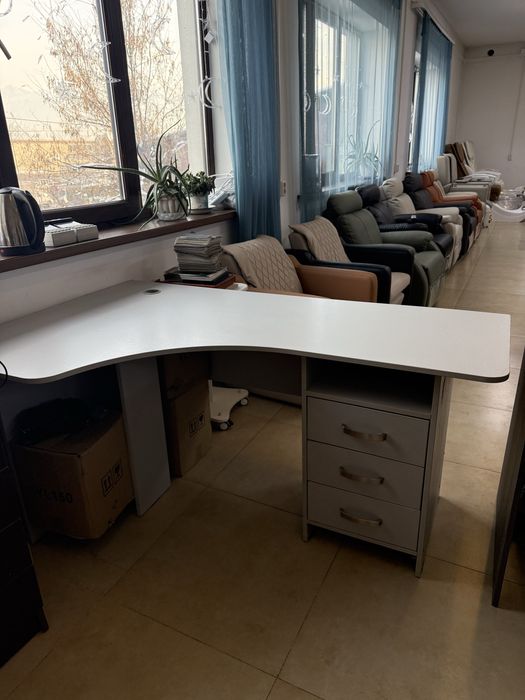 Рабочий стол ширина 160,глубина 55