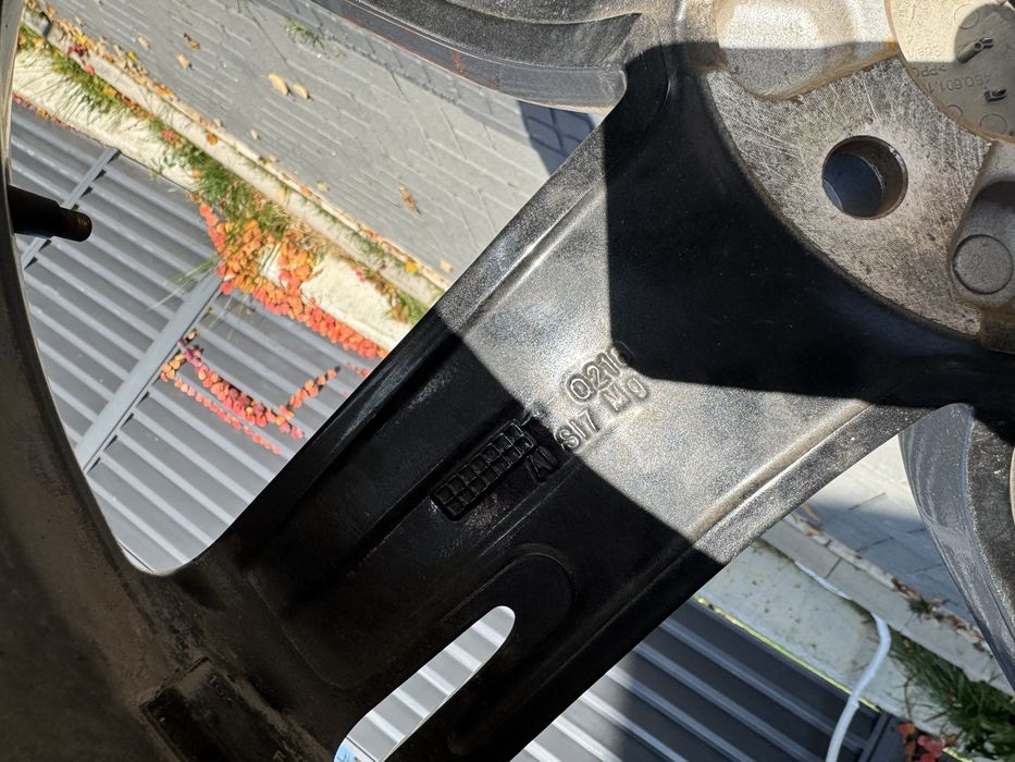 OEM оригинална джанта 19 за Audi / Ауди A3 / S3