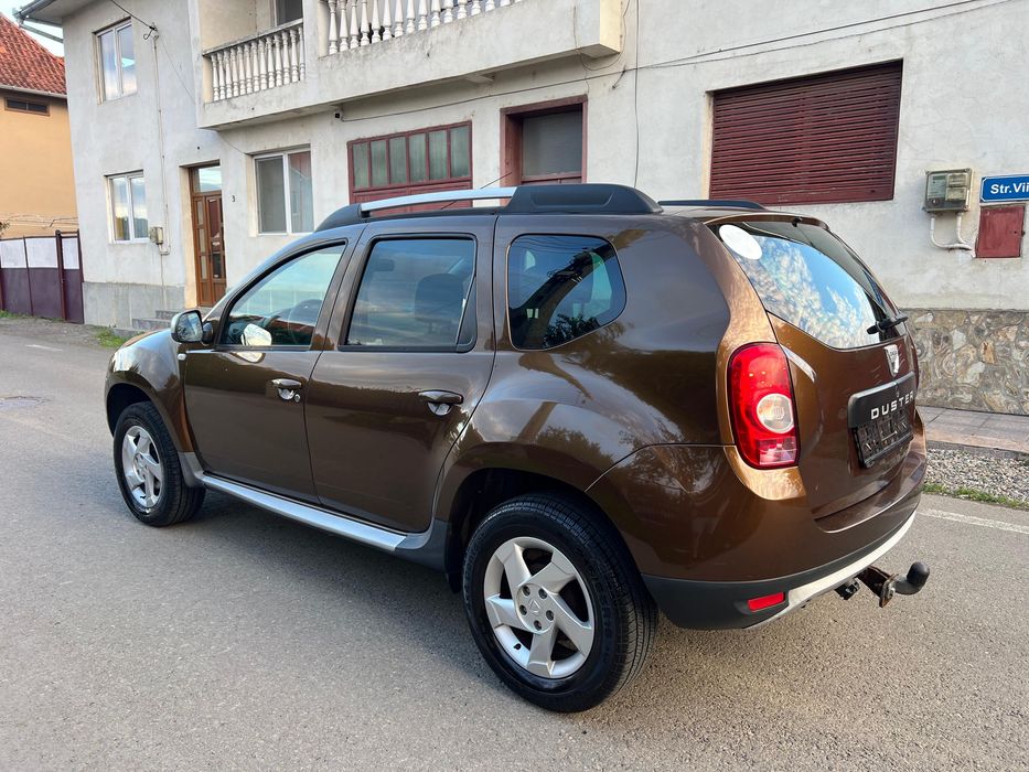 Dacia Duster 1.6 Benzina / 4x4