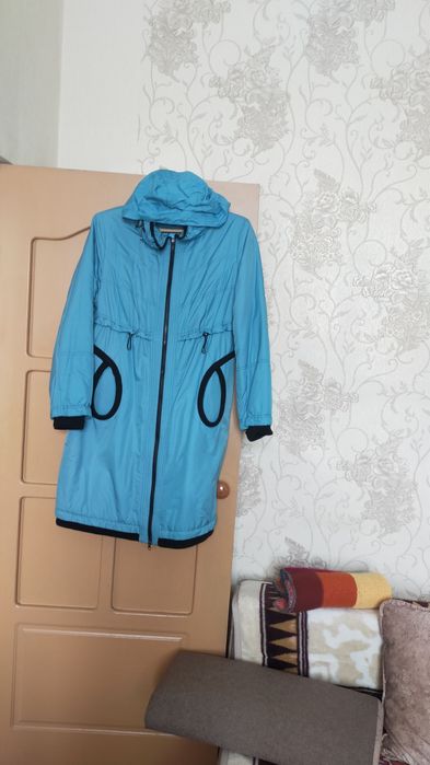 Пальто демисезонное за 3000 тенге в Усть-Каменогорске