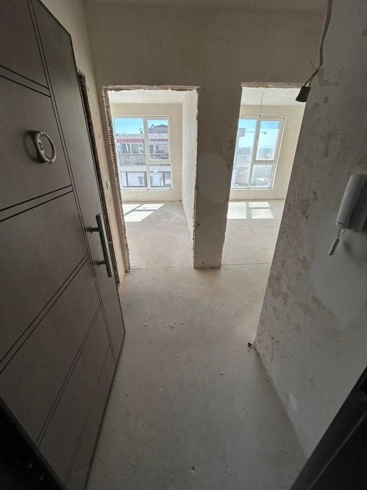 Продава се Двустаен апартамент в Пловдив, Остромила - 97 кв.м за 1263 €/кв.м - Снимка #2