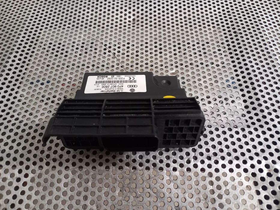 Modul Calculator Lumini Audi Q7 4L A6 C6 Cod 4FE - Dezmembrari Arad