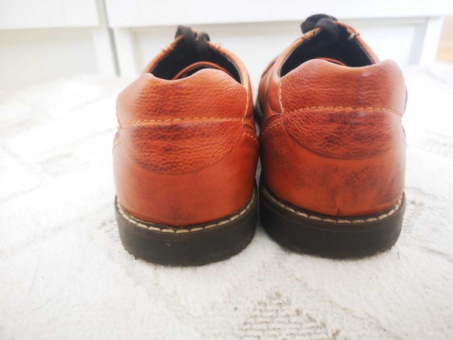 Обувки от естествена кожа като нови 43-ти номер