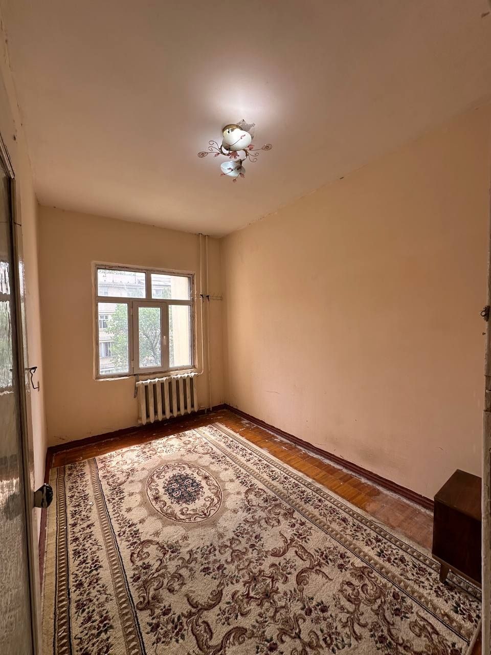 Yunusabad 10 kvartal 2 xona (57²) 4 etaj 5 etajli sotiladi