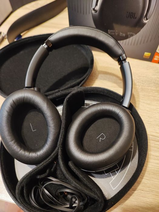 Bluetooth слушалки JBL TOUR ONE