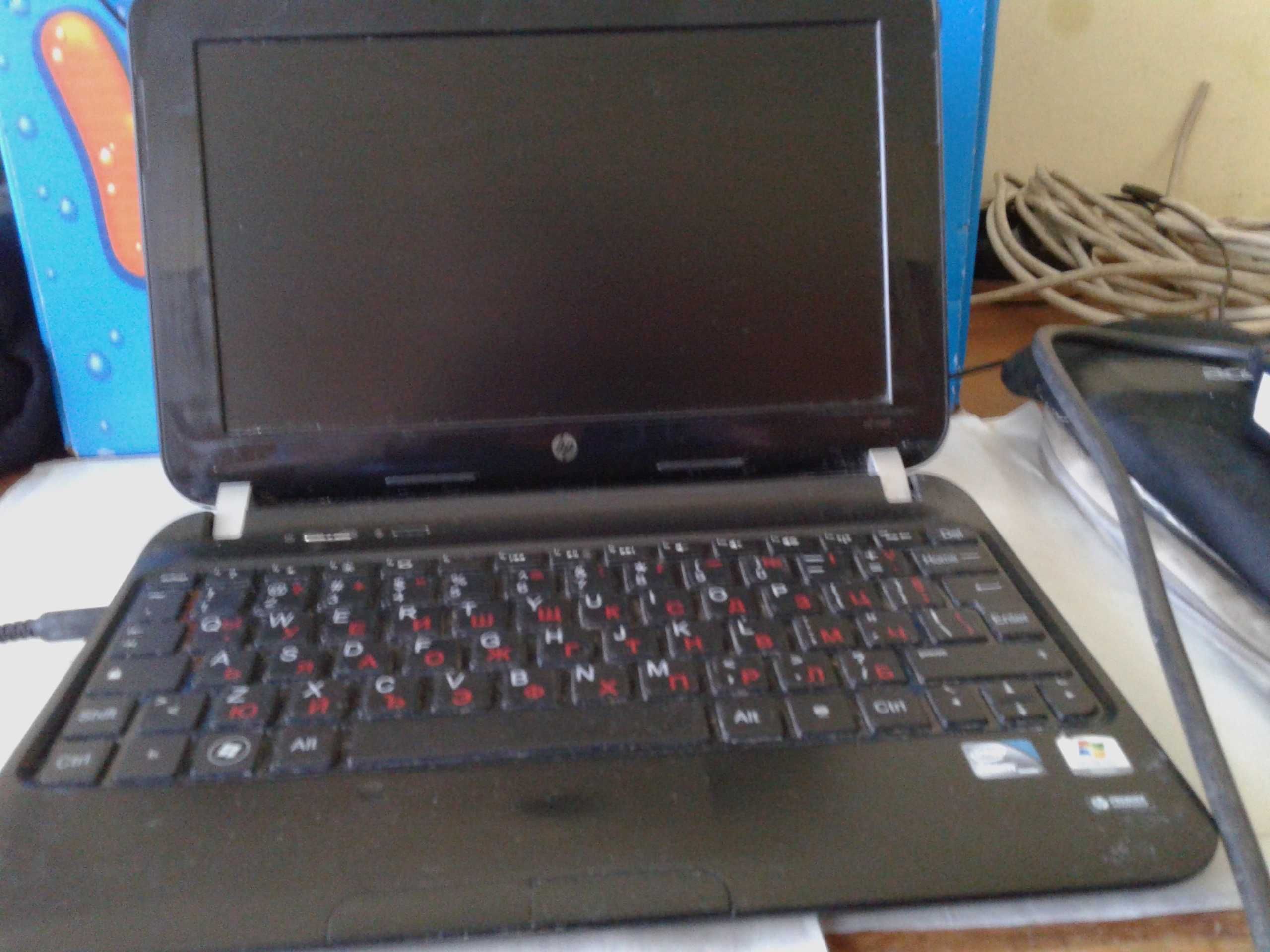 Малък лаптоп HP Mini модел 200-4210st