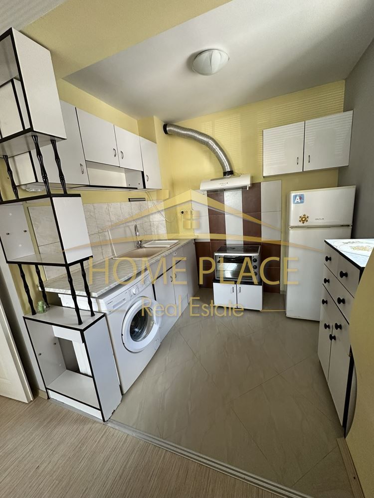Дава се под наем Етаж от къща в Варна, Левски - 78 кв.м за 428.4 € - Снимка #2