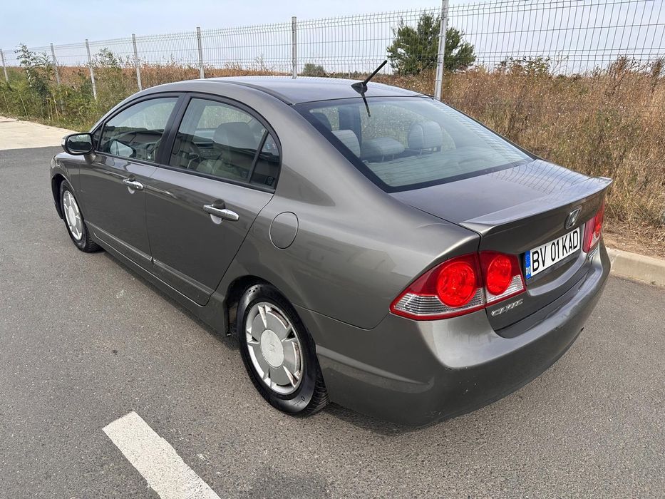 Vând Honda Civic hibrid