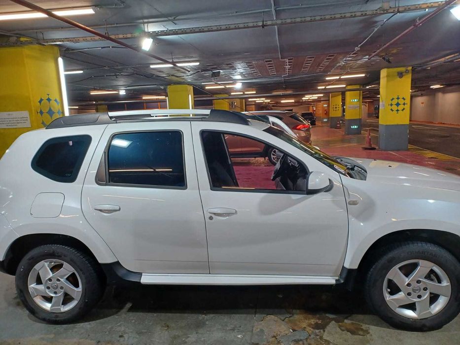 Dacia Duster 2011  4X4 - Diesel 1.5.L - 5.500 E Negociabil