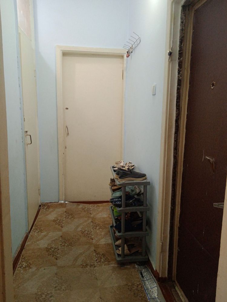 Феруза массив продается квартира 2/3/4 балкон 1.5*3