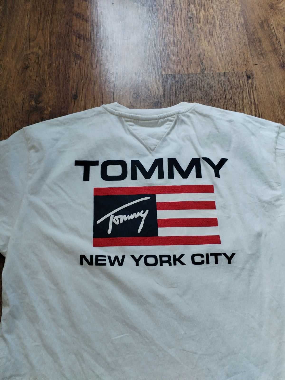 tommy hilfiger - страхотна мъжка тениска M
