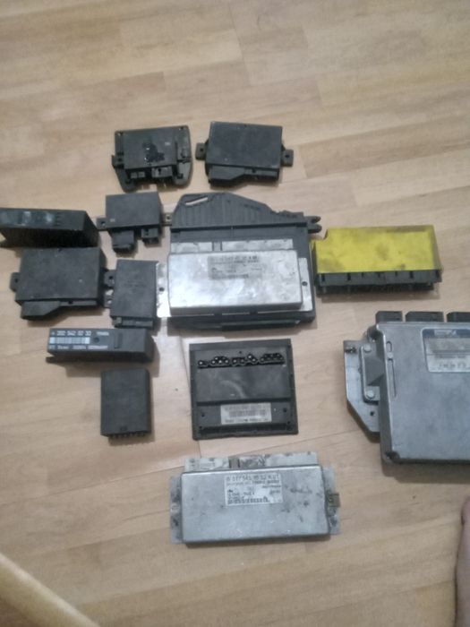 Продам Блоки управления 210 ,202 ,124 мерседес оригинал