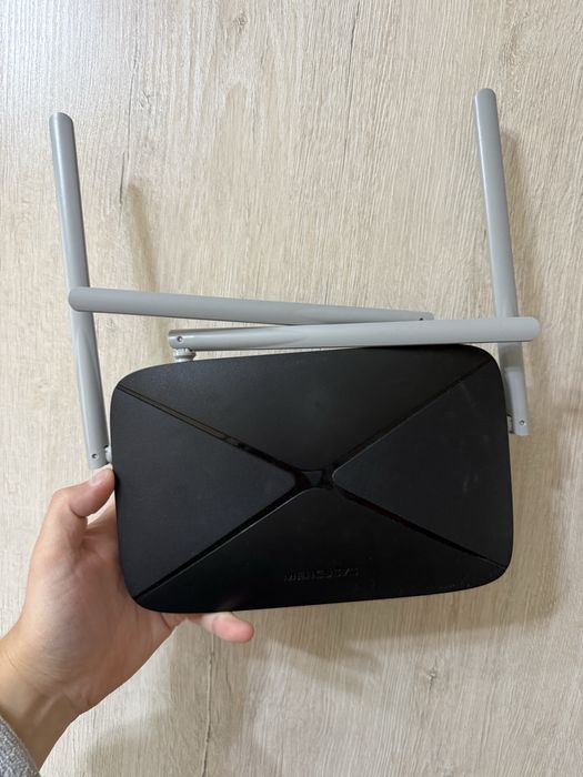 Роутер Mercusys 5G 4 антенны в отличном состоянии!