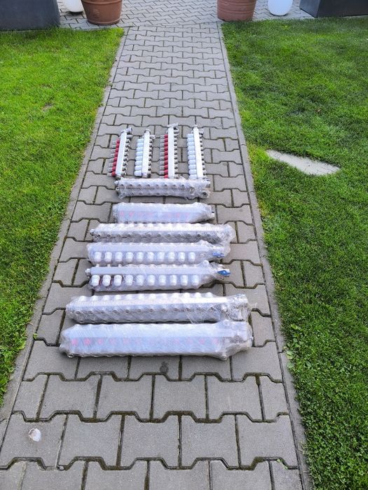 Vând distribuitoare