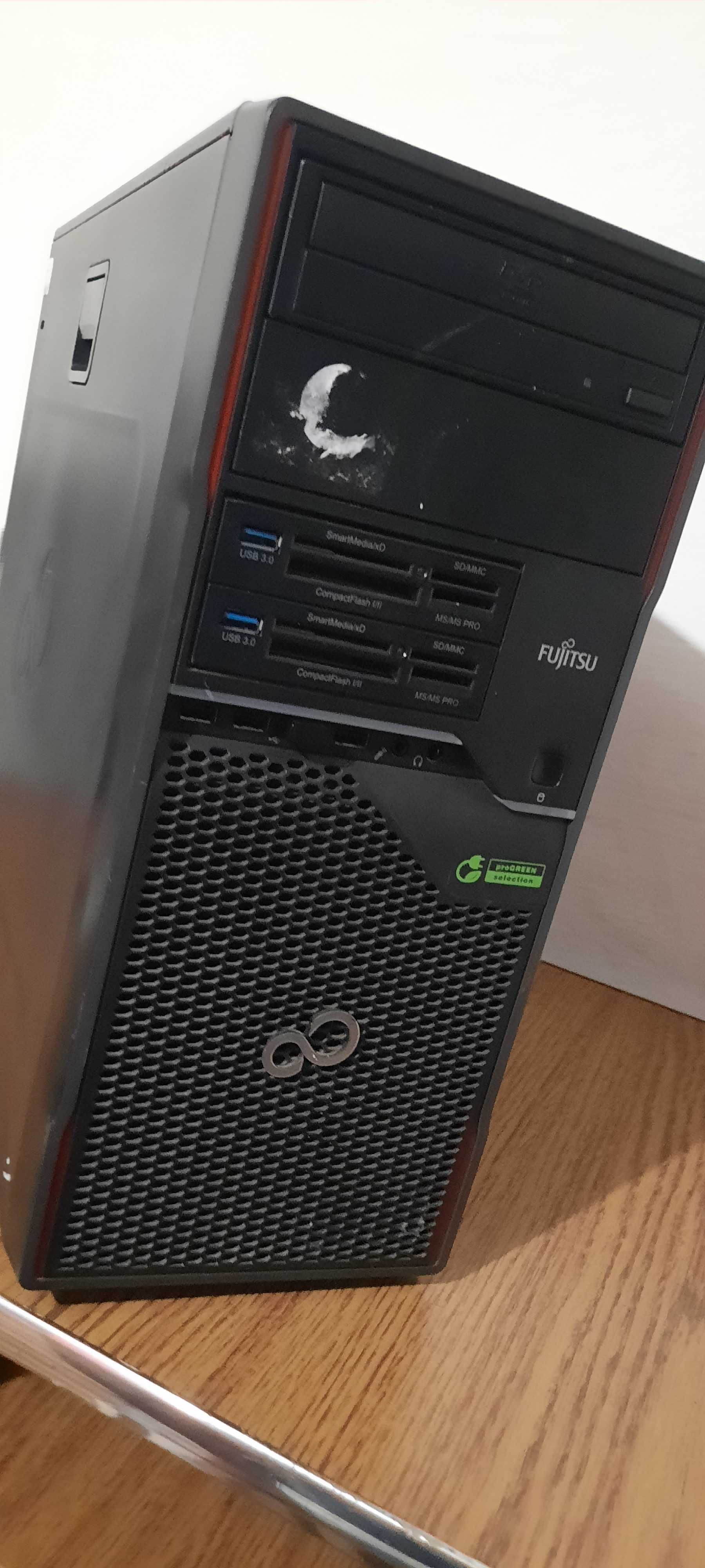 Vand PC Fujitsu Core I3