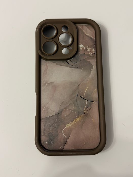 Кейс за iPhone 16 pro