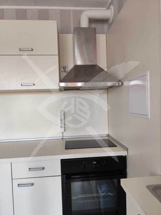 Дава се под наем Двустаен апартамент в София, Лозенец - 58 кв.м за 650 € - Снимка #2