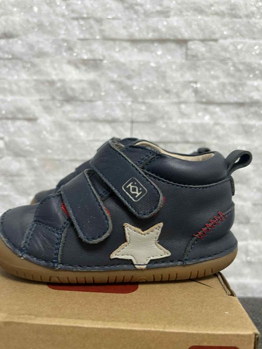 Детски обувки 20,24 номер и боти 25 номер