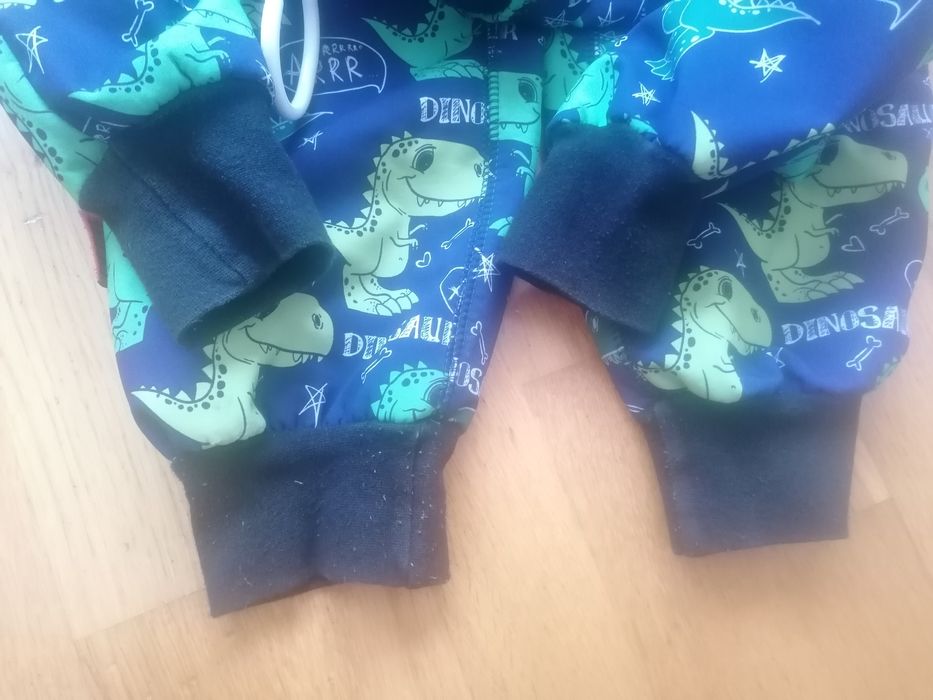 Salopetă impermeabilă mărime 128