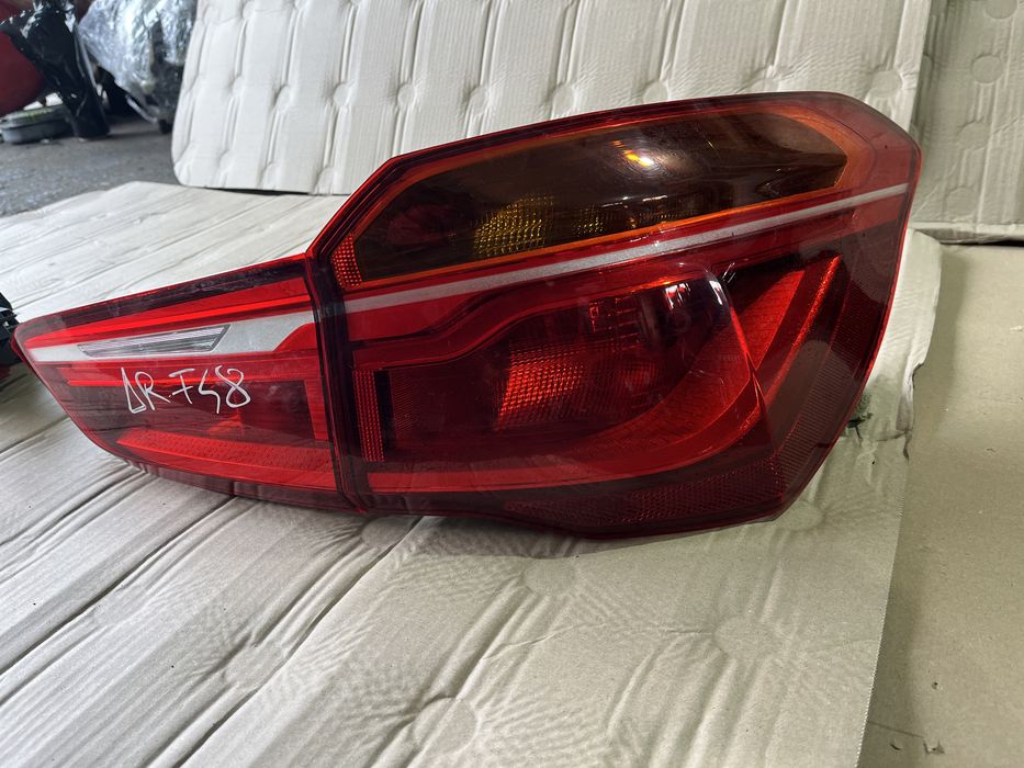 Stop stanga / Stop dreapta / Stopuri cu bec BMW X1 F48