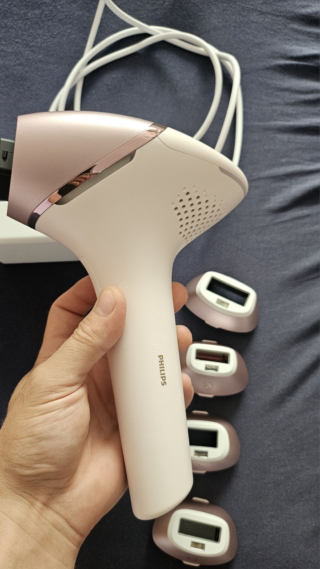 Фотоепилатор Philips Lumea Bri958