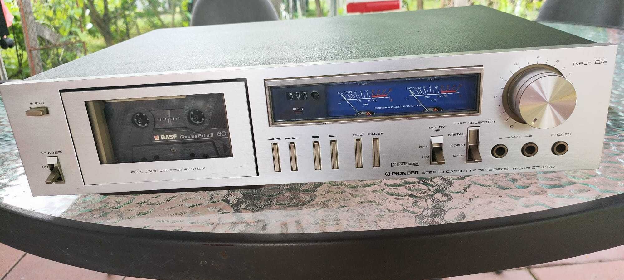 Pioneer CT 200 casetofon deck