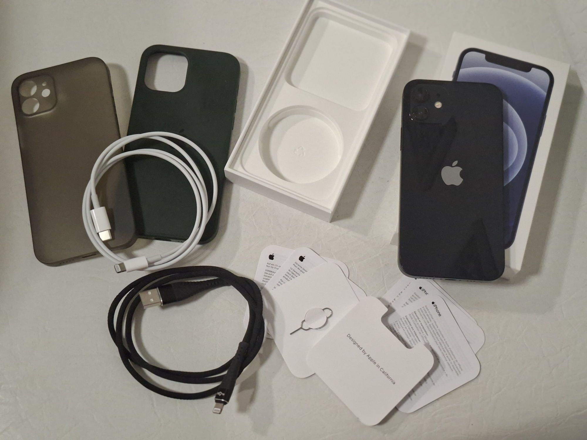 IPhone 12 64 gb. !