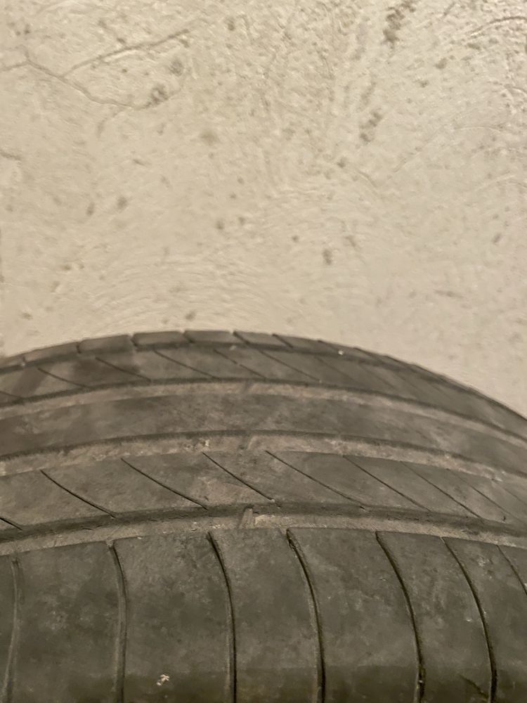 Michelin 225/55/18 летни
