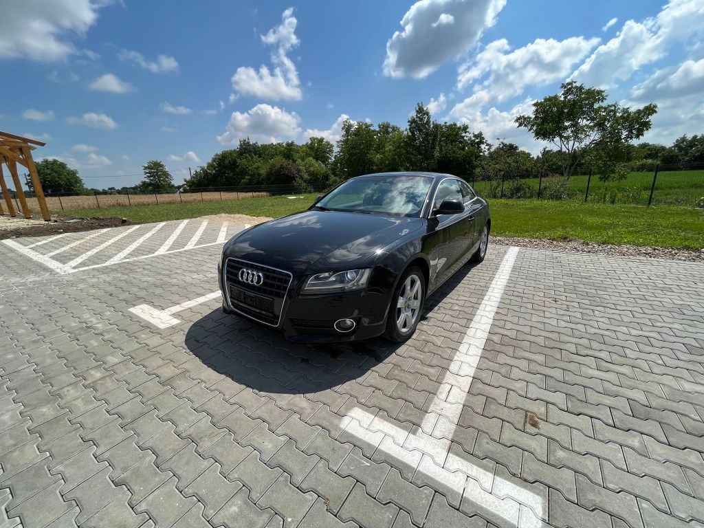 Dezmembrez audi a5 coupe 2.7 automat