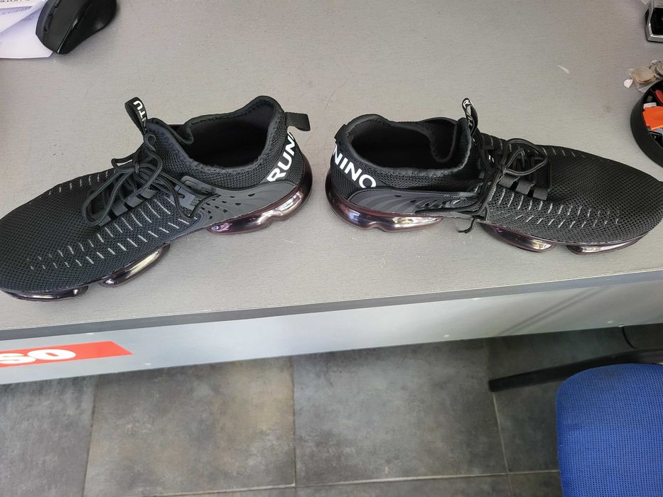 Спортни маратонки 48 и 49номер