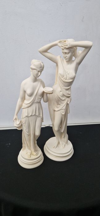 Statueta veche Deosebita