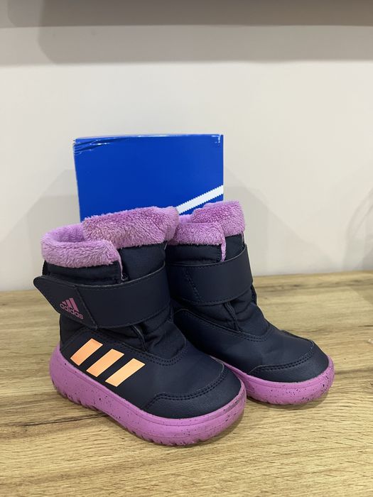 Зимни ботуши за момиче Adidas