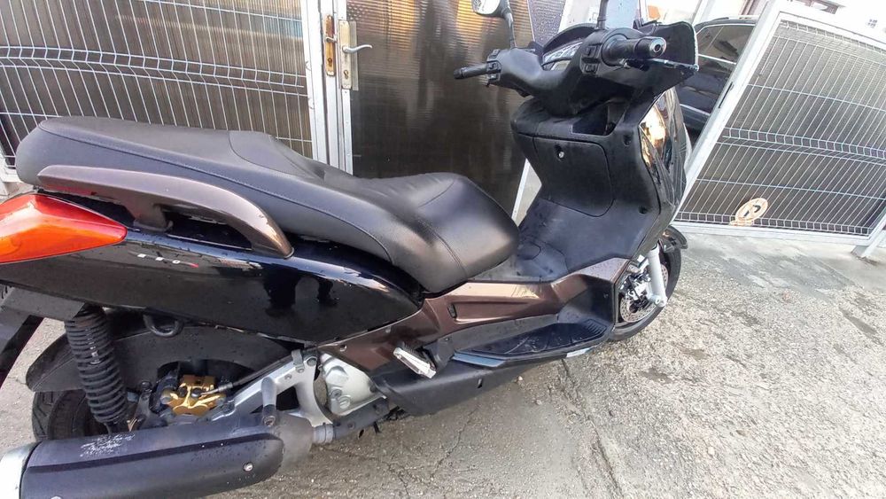 Scuter Yamaha XMAX 250