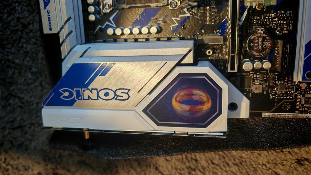 Asrock - B760M SONIC WiFi  LGA 1700 + Intel Core i7-12700KF, 12 Cores