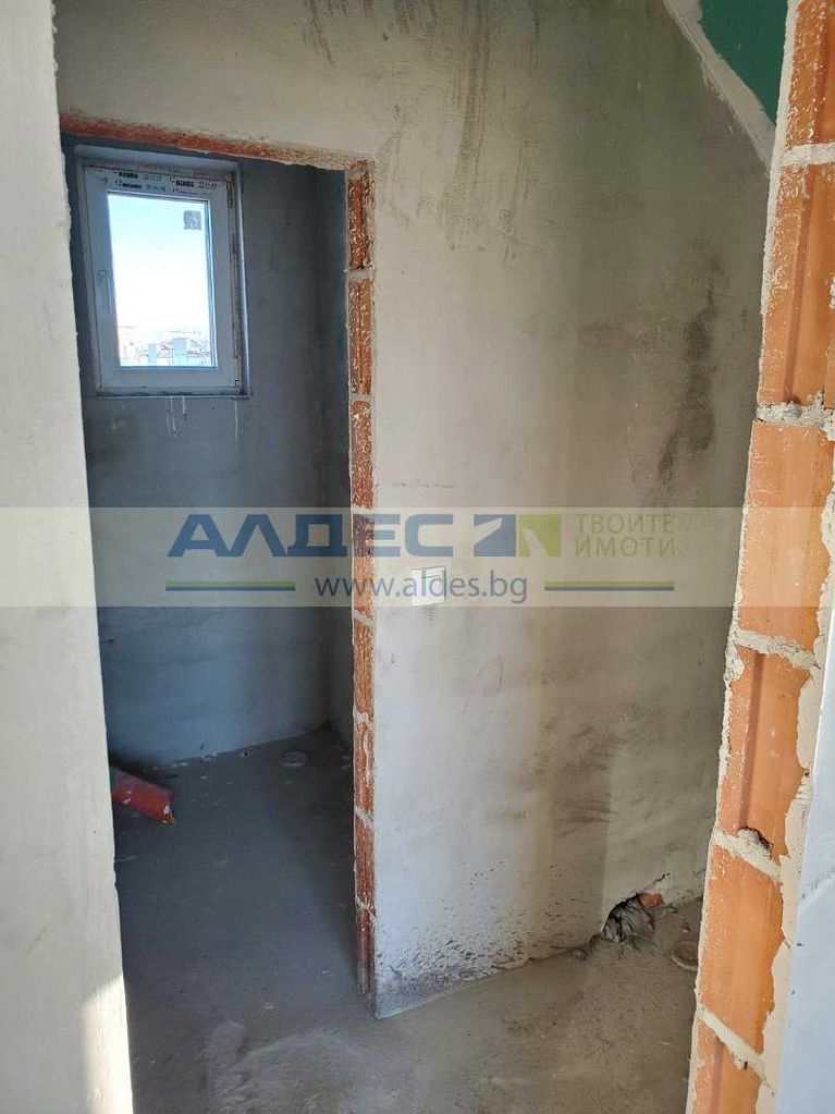 Продава се Двустаен апартамент в София, Надежда 4 - 174 кв.м за 996 €/кв.м - Снимка #9