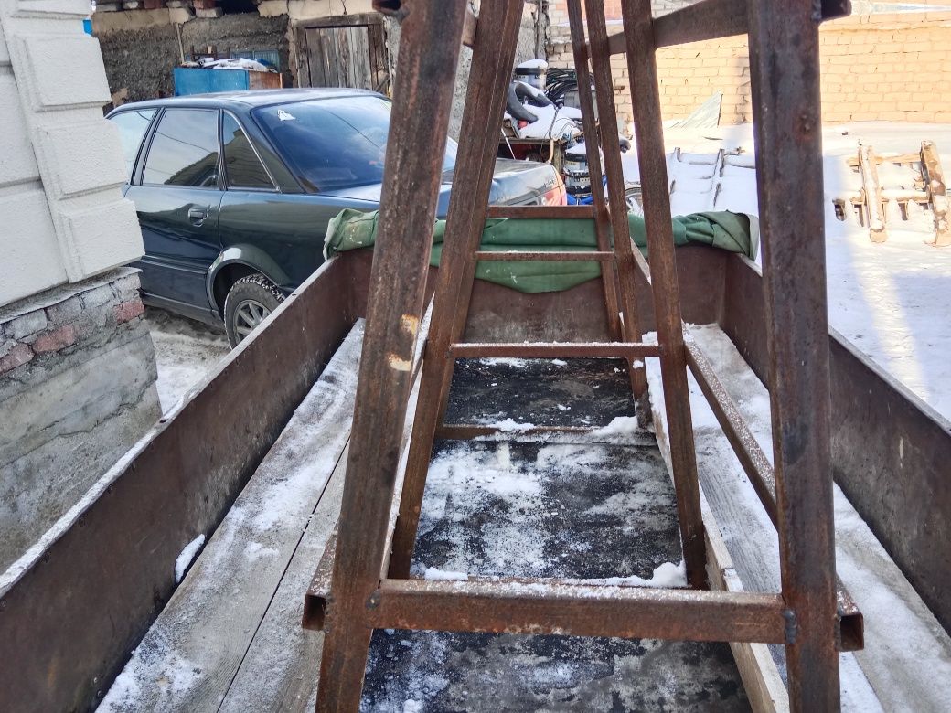 Продам пирамиду для прицепа