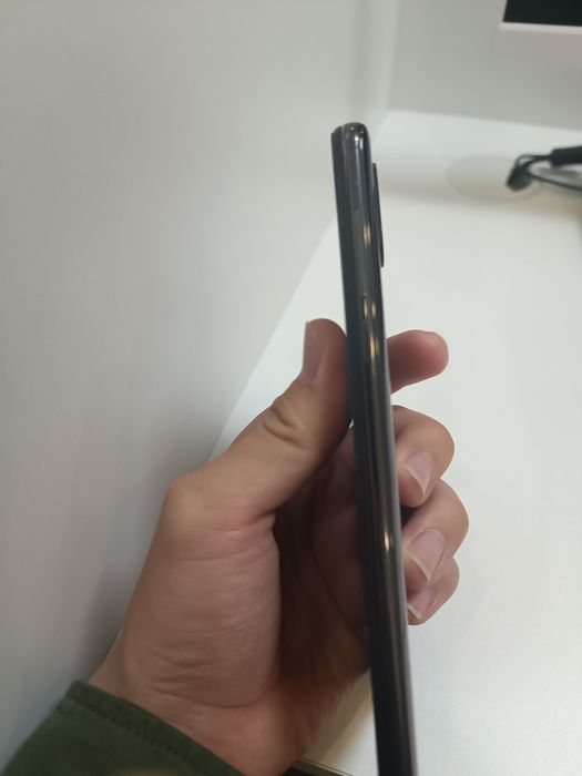 MI MIX 3 продается
