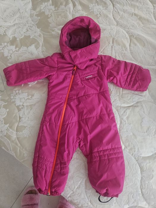 Космонавче за 18 месеца момиче и ръкавички