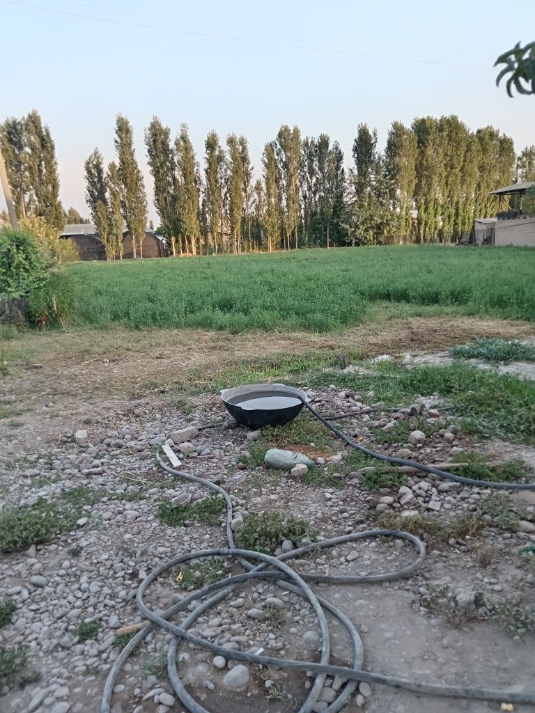 Uy sotiladi 33 sotik