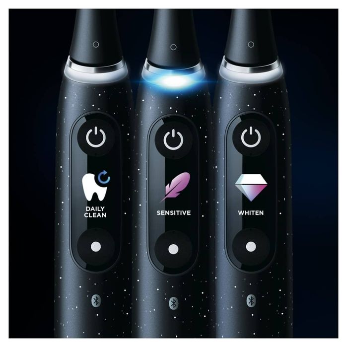 Электрическая зубная щетка Oral B Series iO 10 cosmic black