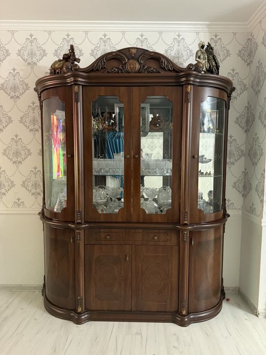 Стенка для посуды