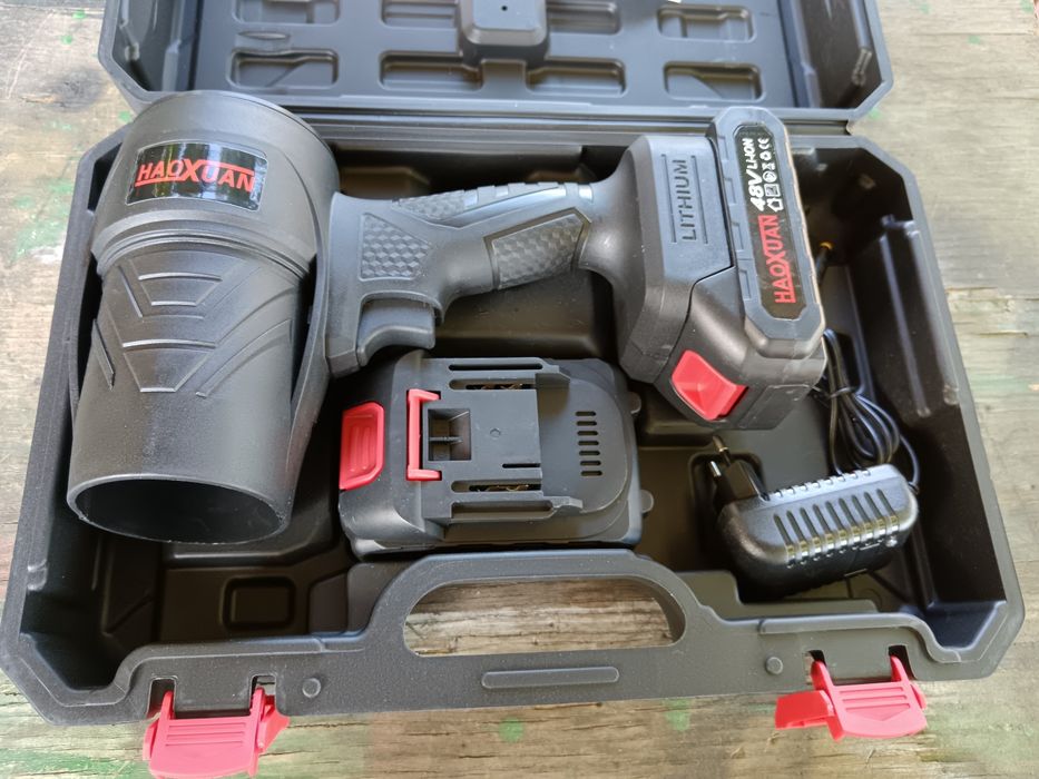 Suflanta electrica, 2 acumulatori, încărcător, geanta depozitare