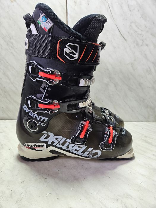 Clapari ski schi  Dalbello  mondo  26,5  corespunde mărimii 40-41