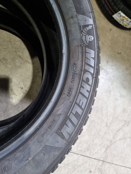 235/55/19 MICHELIN 4бр.