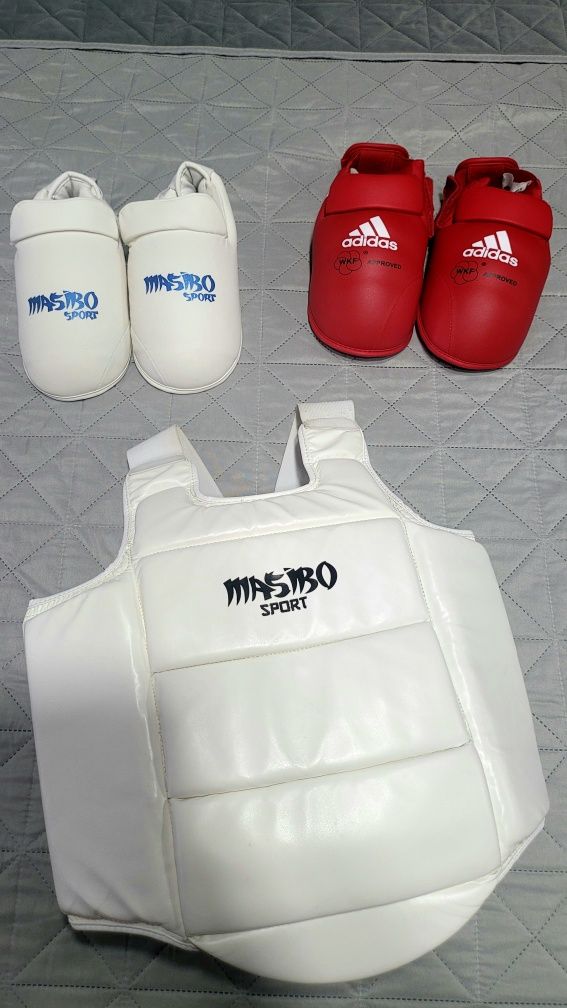 Set Massibo si adidas pentru karate