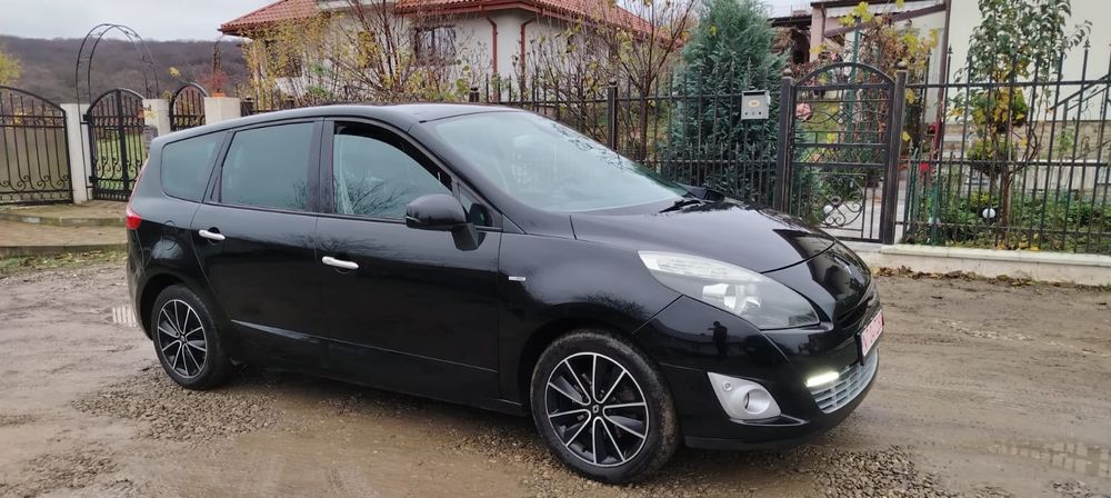 **  Renault Scenic Bose Edition 1.6 diesel euro 5 **